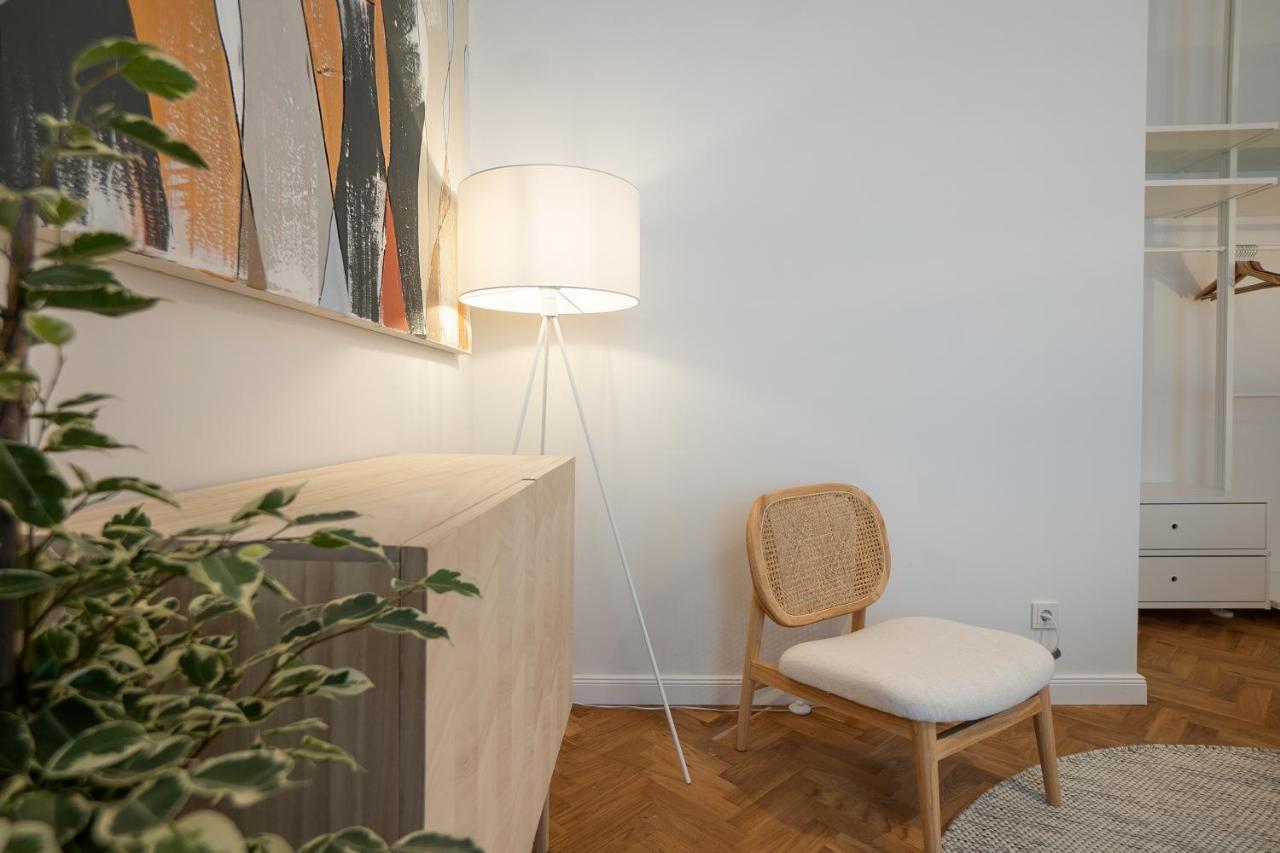 Chic 94M2 Apartment With A King-Size Bed Bécs Kültér fotó